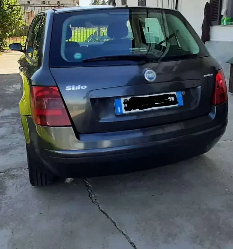 Usata Fiat Stilo Dynamic 120 CV (88 kW) 2006 Grigio Berlina