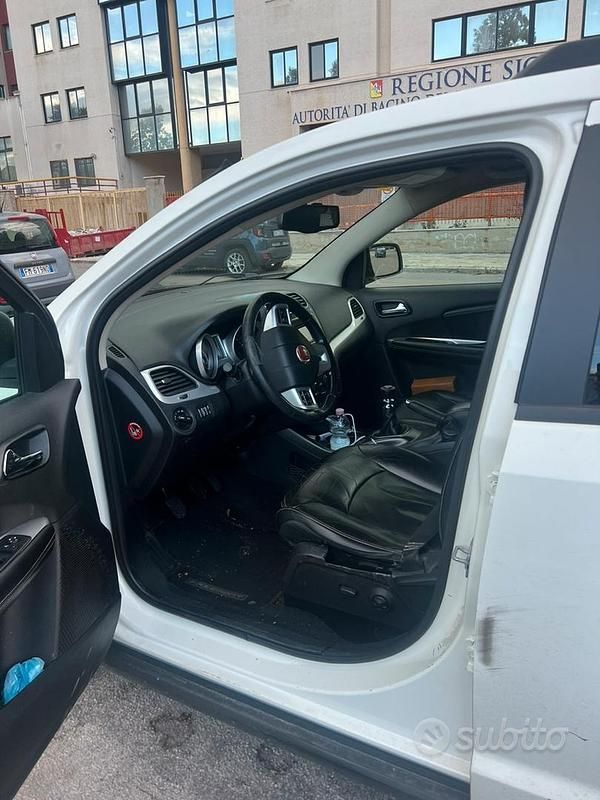 Usata Fiat Freemont 170 CV (125 kW) 2011 Bianco SUV