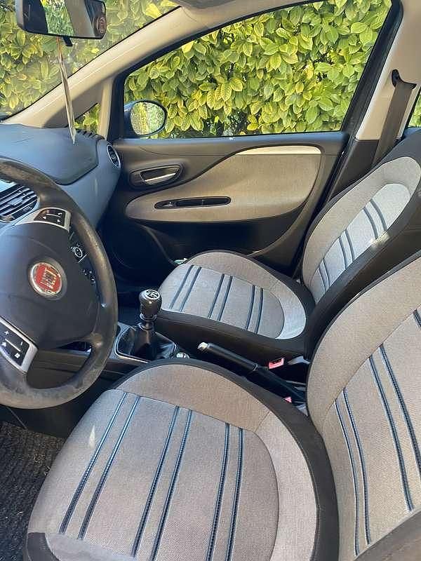 Usata Fiat Punto Evo Dynamic 77 CV (56 kW) 2010 Utilitaria