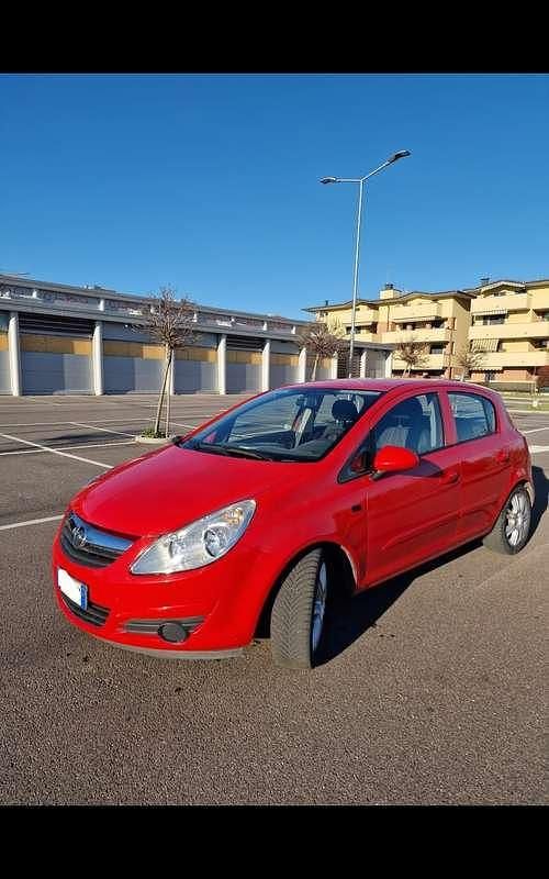 Usata Opel Corsa Enjoy 80 CV (58 kW) 2007 Utilitaria