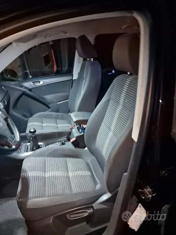 Usata VW Tiguan 140 CV (102 kW) 2010 Nero SUV