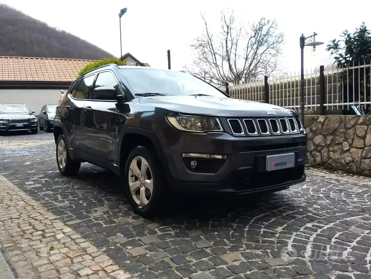 Usata Jeep Compass Longitude 140 CV (102 kW) 2018 Grigio SUV