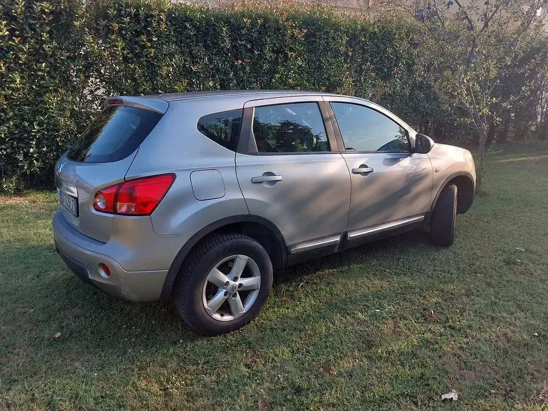 Usata Nissan Qashqai Tekna 117 CV (86 kW) 2007 Grigio SUV