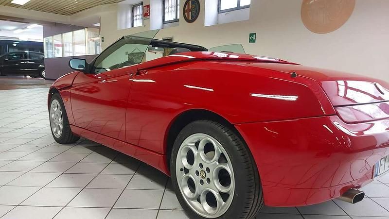 Usata Alfa Romeo Spider 150 CV (110 kW) 2001 Cabrio