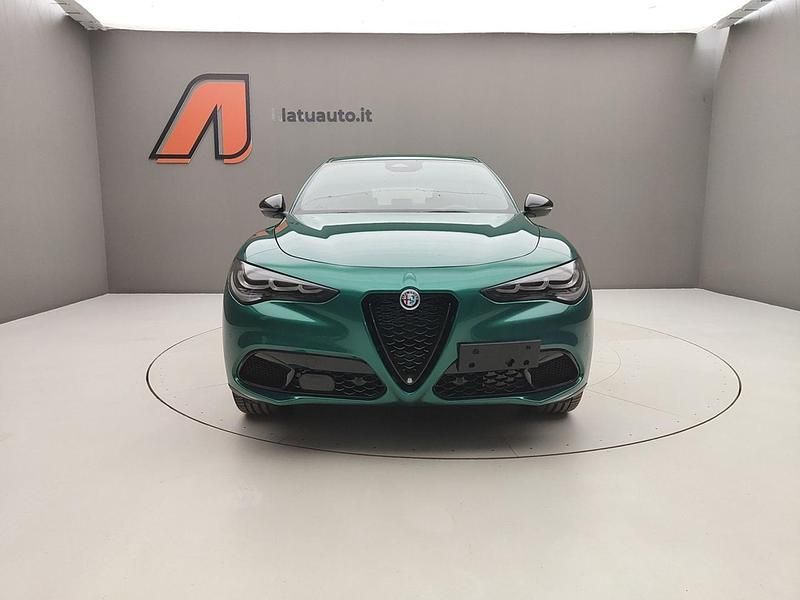 Usata Alfa Romeo Stelvio Sprint 209 CV (153 kW) 2025 Verde SUV