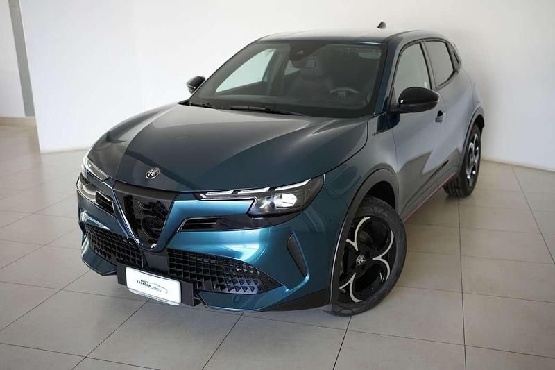 Verde oceano Nuova 2025 Alfa Romeo Junior Edizione Speciale SUV | 27.990 € (Buon prezzo) - Immagine 1/4