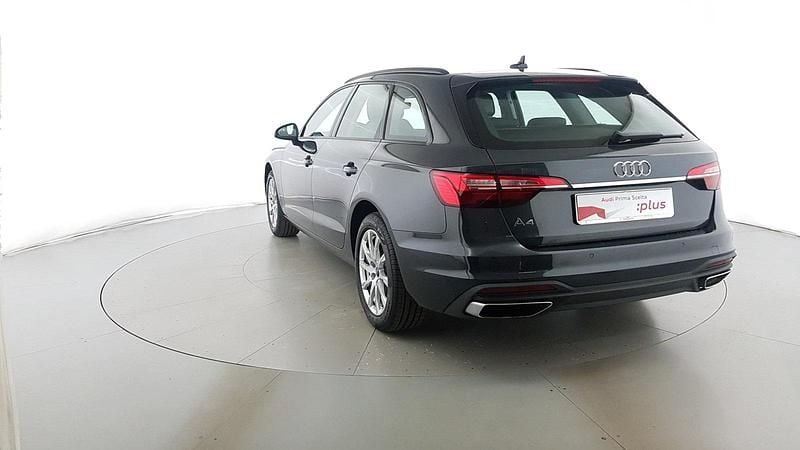 Usata Audi A4 Business 163 CV (119 kW) 2024 Grigio manhattan metallizzato Station wagon