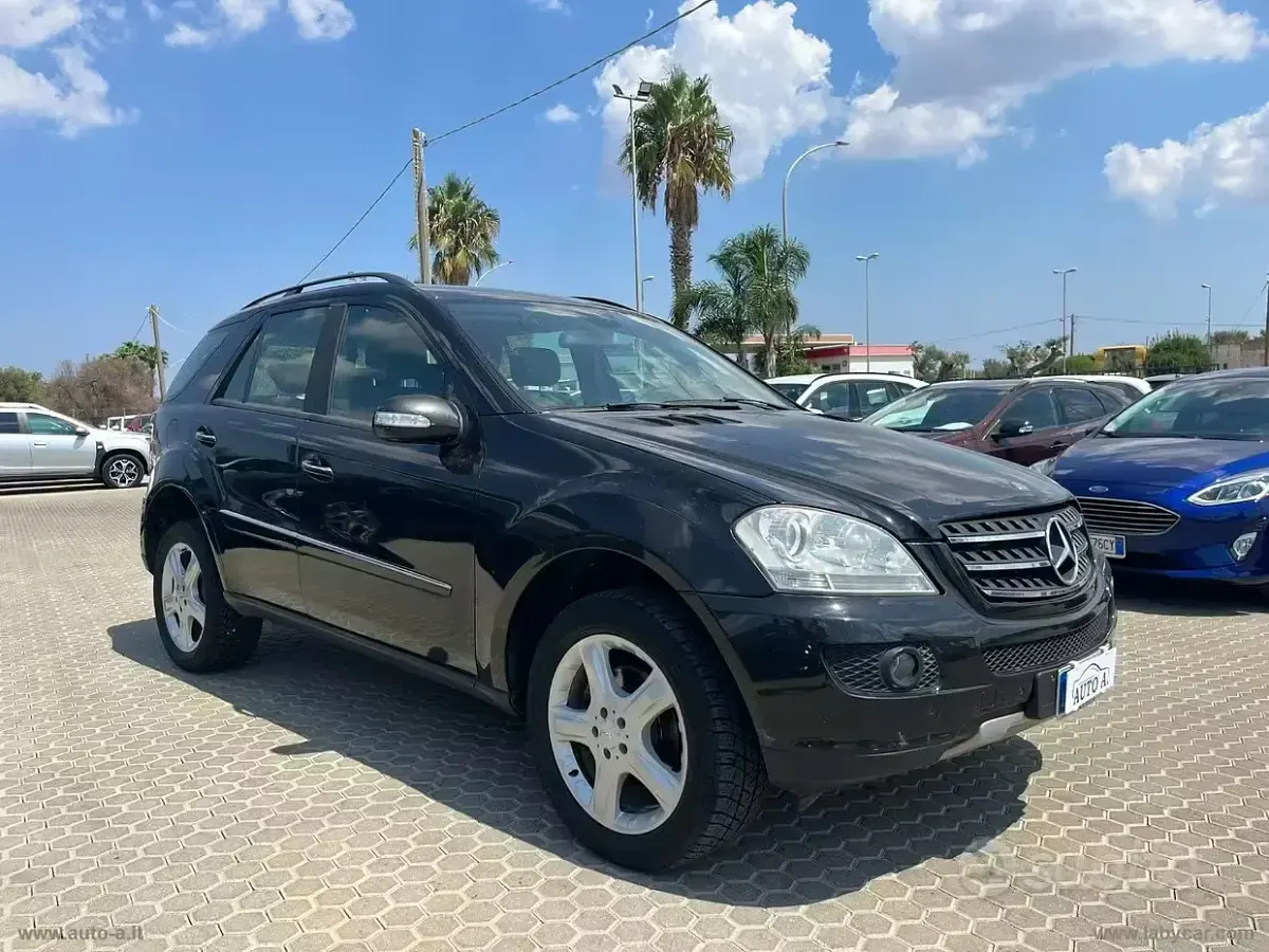Usata Mercedes ML280 190 CV (139 kW) 2007 Nero SUV