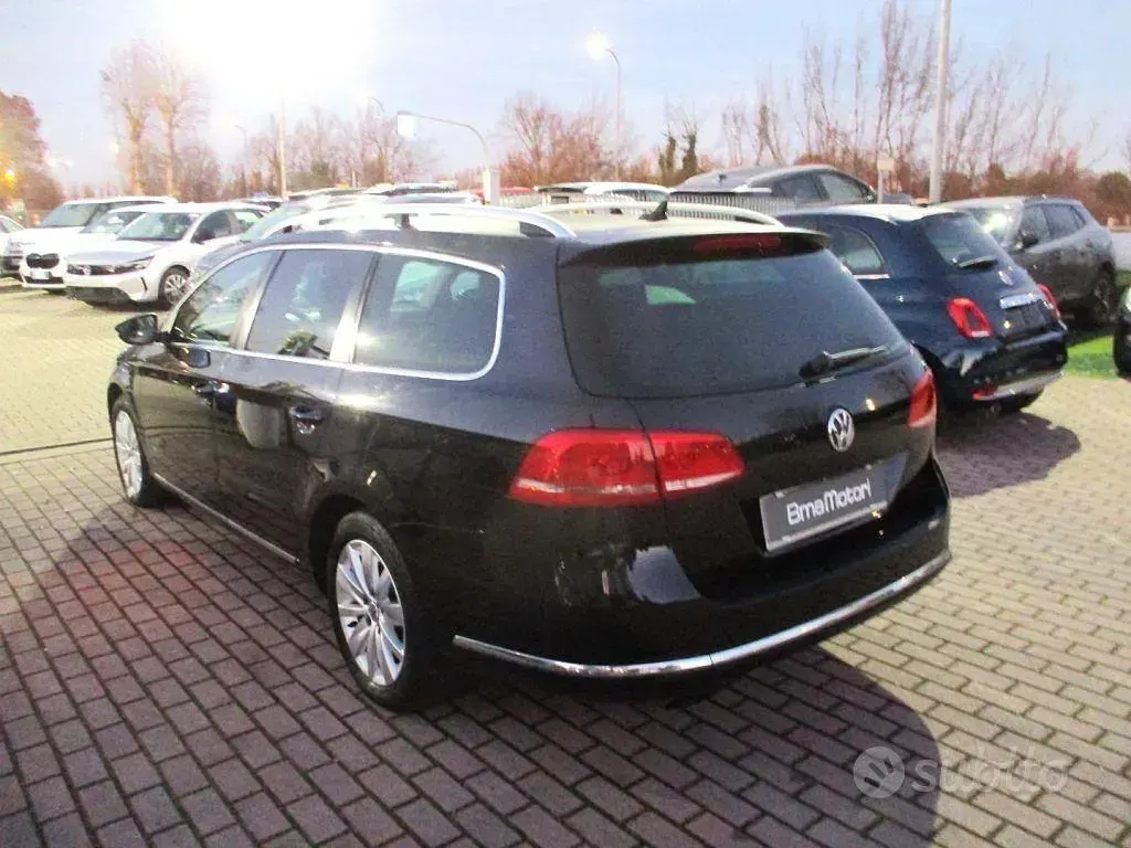 Usata VW Passat Comfortline 140 CV (102 kW) 2011 Nero Station wagon