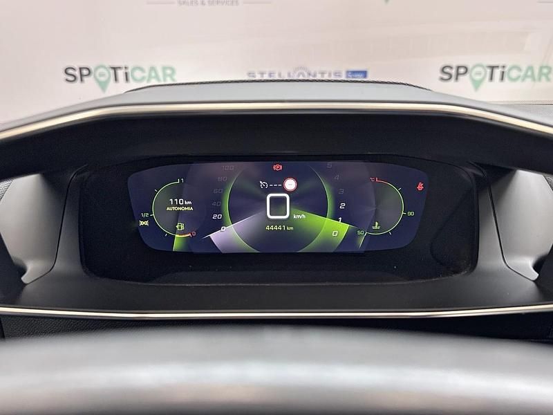 Usata Peugeot 2008 GT 131 CV (96 kW) 2023 Rosso SUV