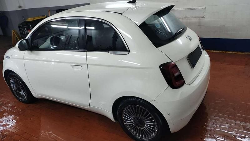 Usata Fiat 500e Passion 42 kW (58 CV) 2020 Utilitaria