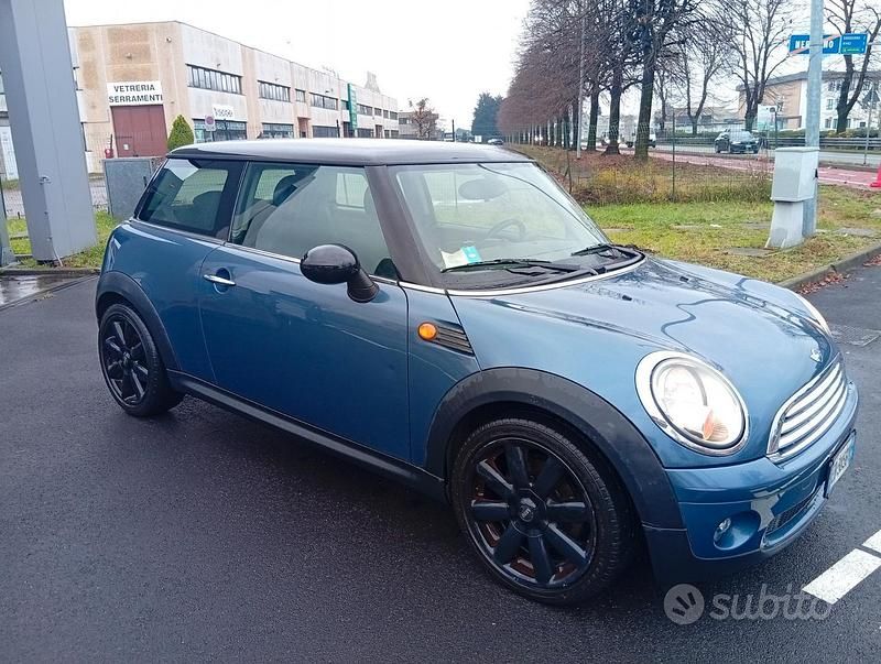 Blu Usata 2010 Mini Cooper Due volumi | 3900 € (Ottimo prezzo) - Immagine 1/4