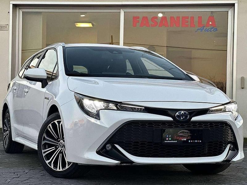 Usata Toyota Corolla Business Edition 152 CV (111 kW) 2020 Bianco Station wagon