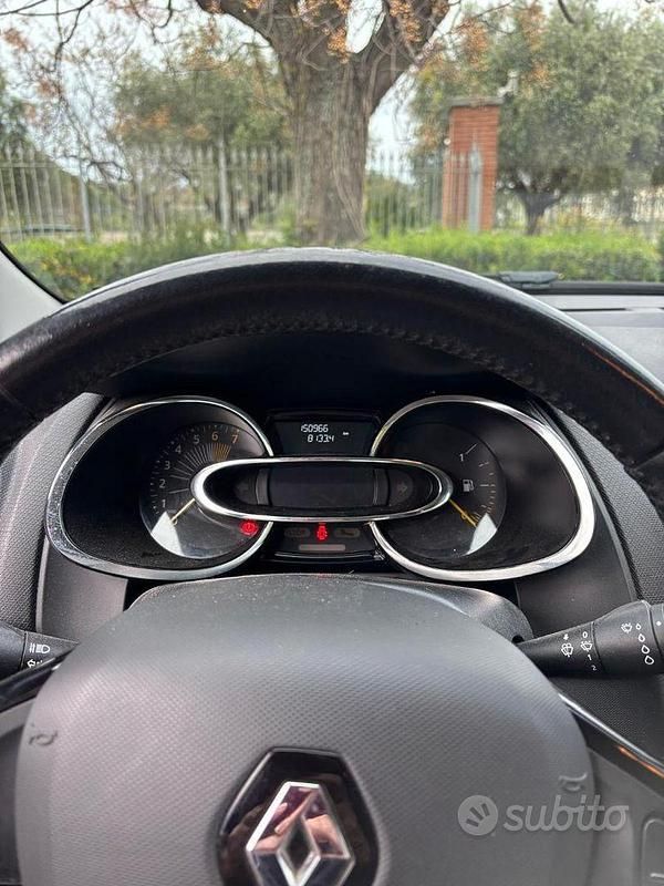 Usata Renault Clio IV 75 CV (55 kW) 2014 Rosso Berlina