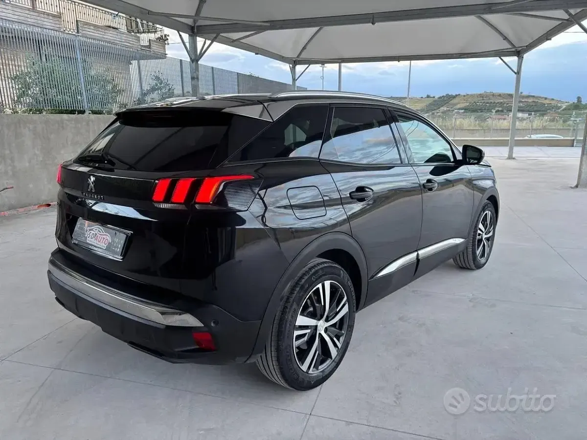 Usata Peugeot 3008 Allure 177 CV (130 kW) 2019 Nero SUV