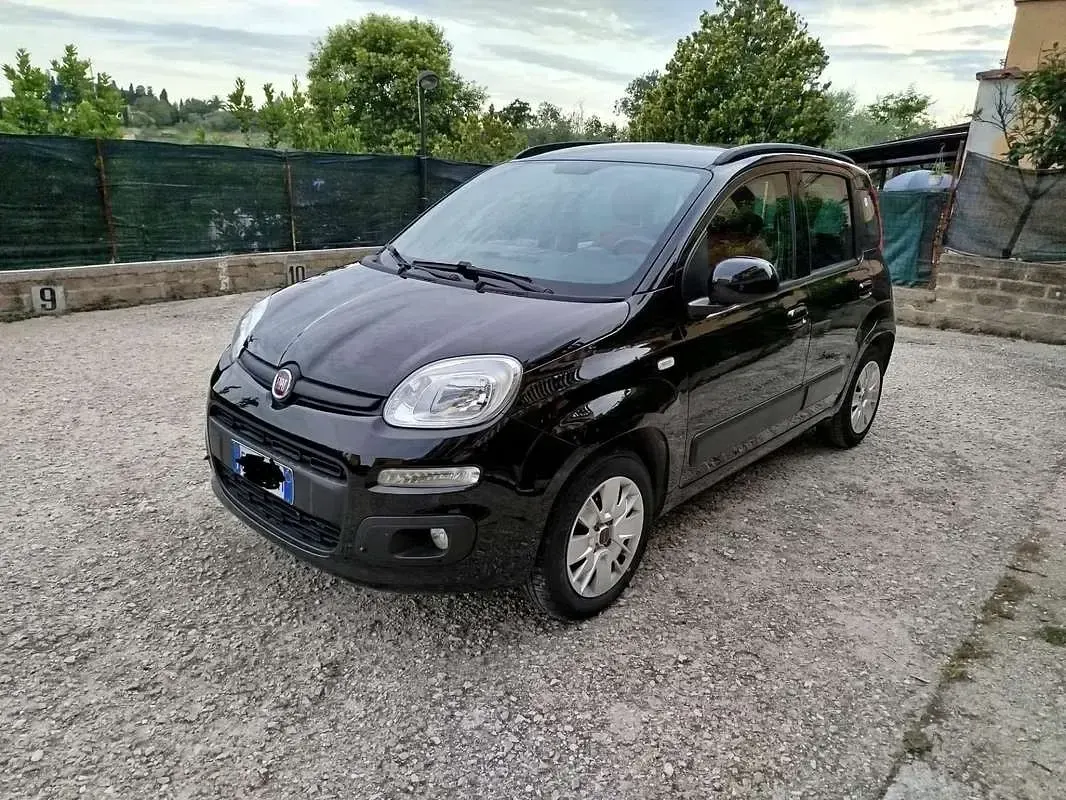 Usata Fiat Panda Lounge 69 CV (50 kW) 2018 Nero Utilitaria