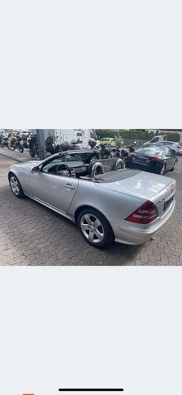 Usata Mercedes SLK200 163 CV (119 kW) 2000 Cabrio