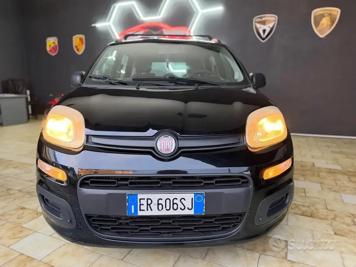 Usata Fiat Panda Lounge 75 CV (55 kW) 2013 Nero Utilitaria