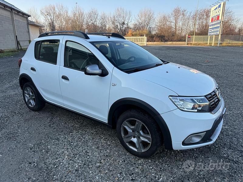 Brugt Dacia Sandero Stepway 90 HK (66 kW) 2017 Hvid Sedan