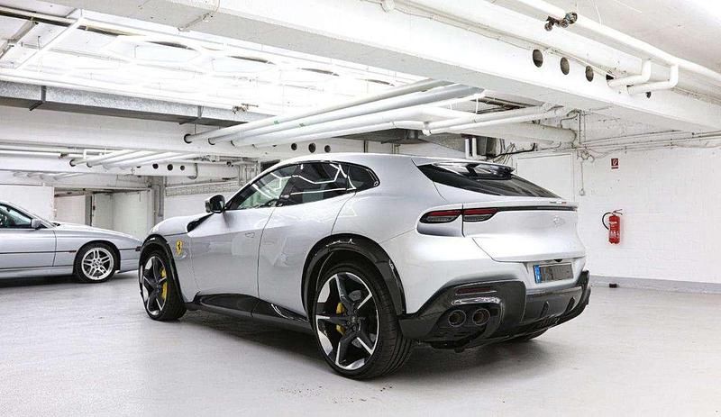 Usata Ferrari Purosangue 725 CV (533 kW) 2023 Argento SUV