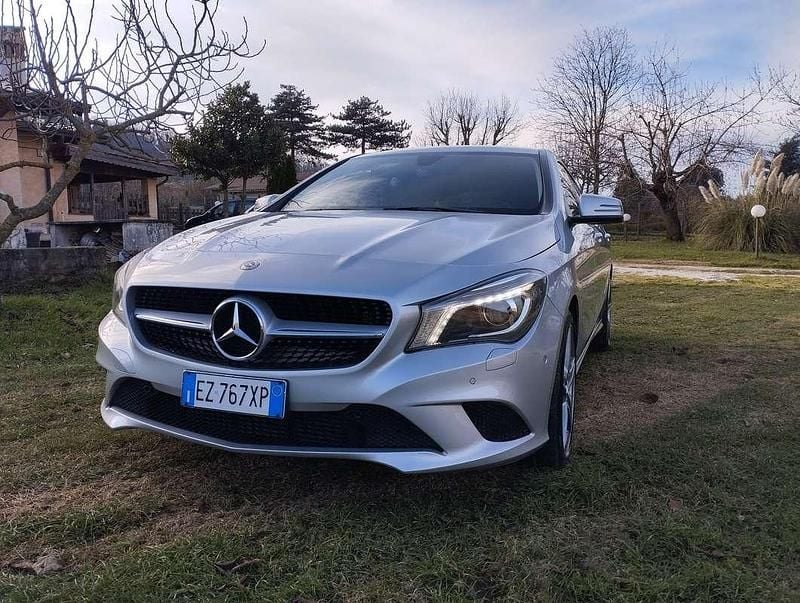 Usata Mercedes CLA200 136 CV (100 kW) 2015 Berlina