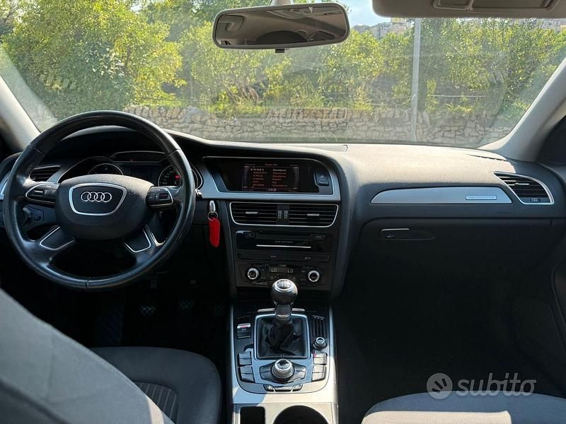 Usata Audi A4 177 CV (130 kW) 2012 Grigio Station wagon