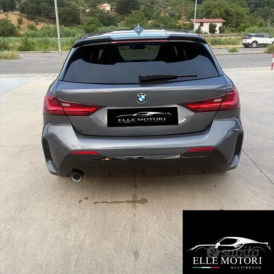 Usata BMW 116 M Sport 116 CV (85 kW) 2021 Grigio Utilitaria