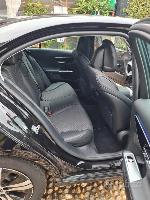 Usata 2024 Mercedes C200 Advanced Tre volumi | 40.000 € (Ottimo prezzo) - Immagine 1/4