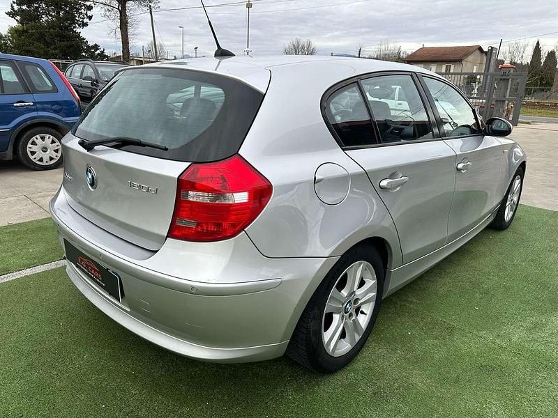 Usata BMW 120 177 CV (130 kW) 2009 Argento Utilitaria