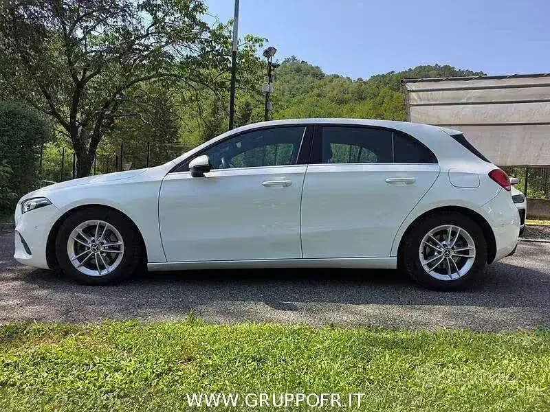 Usata Mercedes A180 Business 115 CV (84 kW) 2021 Bianco Berlina