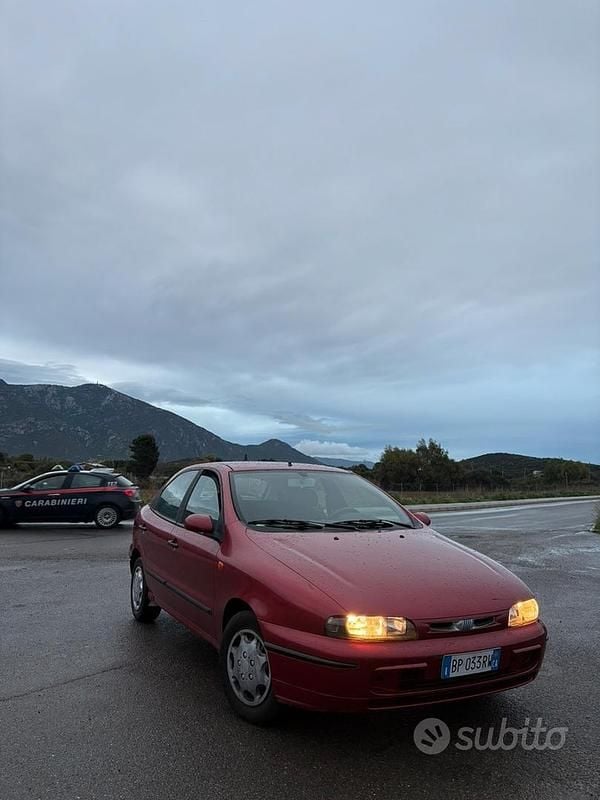 Usata Fiat Brava 82 CV (60 kW) 2000 Rosso Utilitaria