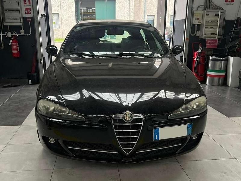 Usata Alfa Romeo 147 Distinctive 105 CV (77 kW) 2009 Nero Utilitaria