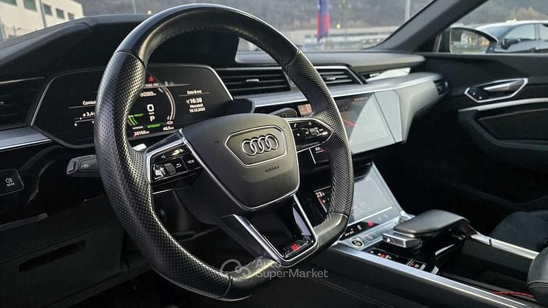 Usata Audi e-tron S-Line 158 kW (215 CV) 2022 Nero SUV