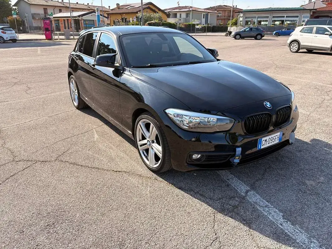 Usata BMW 118 Advantage 136 CV (100 kW) 2019 Nero Utilitaria