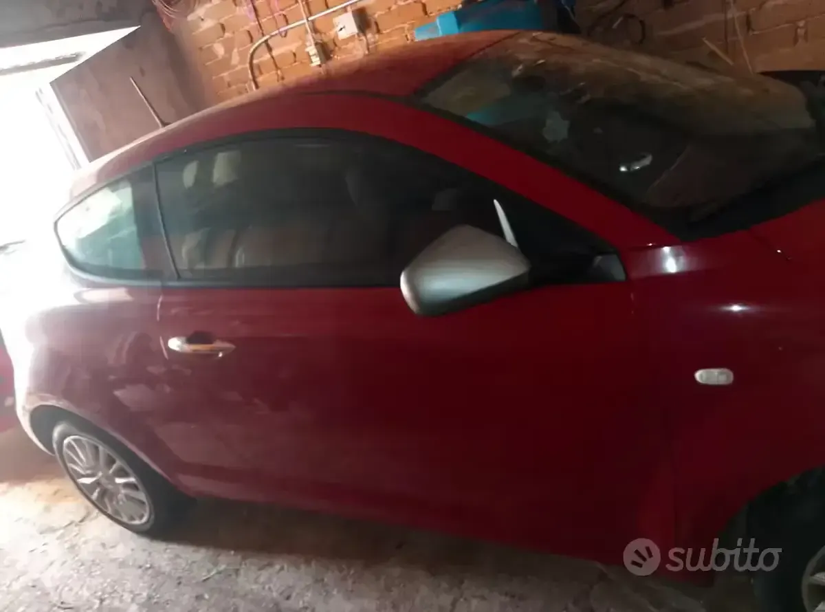 Usata Alfa Romeo MiTo 77 CV (56 kW) 2015 Rosso Utilitaria