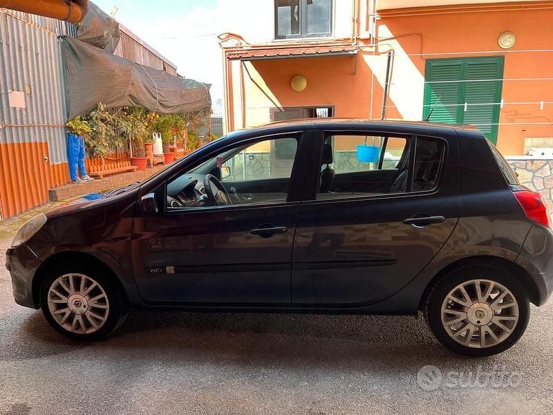 Usata Renault Clio II 2008 Grigio Utilitaria