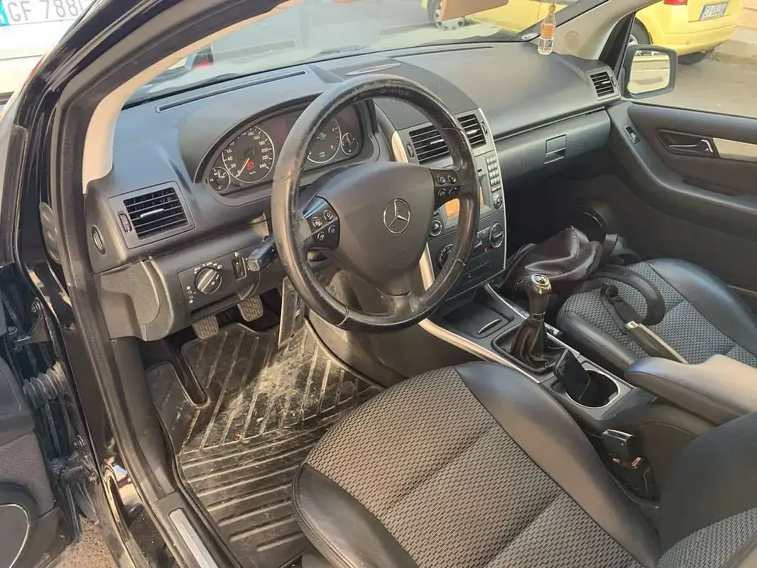 Usata Mercedes A180 Avantgarde 109 CV (80 kW) 2008 Monovolume