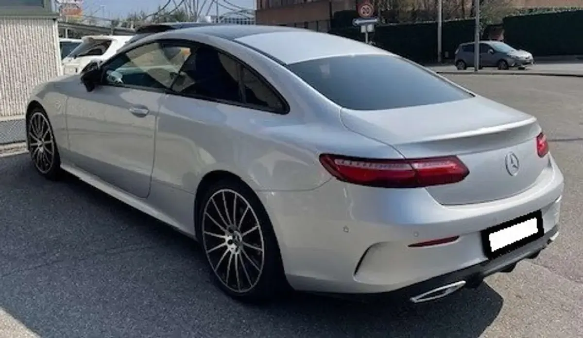 Usata Mercedes E350 Premium Plus 258 CV (189 kW) 2018 Argento Coupé