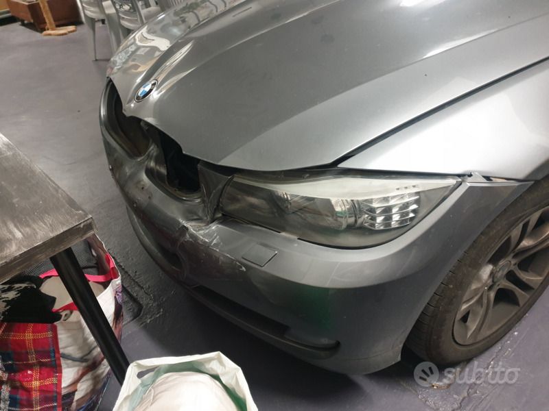 Usata BMW 318 2009 Marrone Station wagon