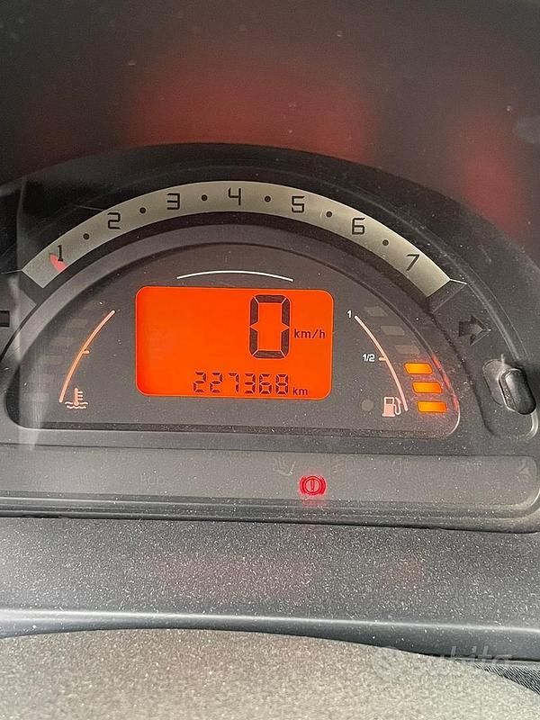 Usata Citroën C3 70 CV (51 kW) 2005 Nero Berlina