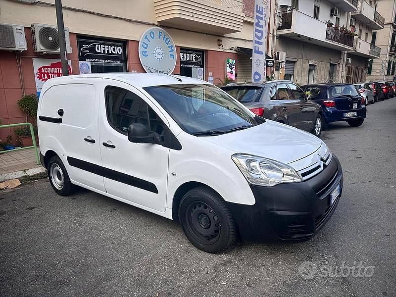 Usata Citroën Berlingo Feel 99 CV (72 kW) 2017 Bianco Monovolume