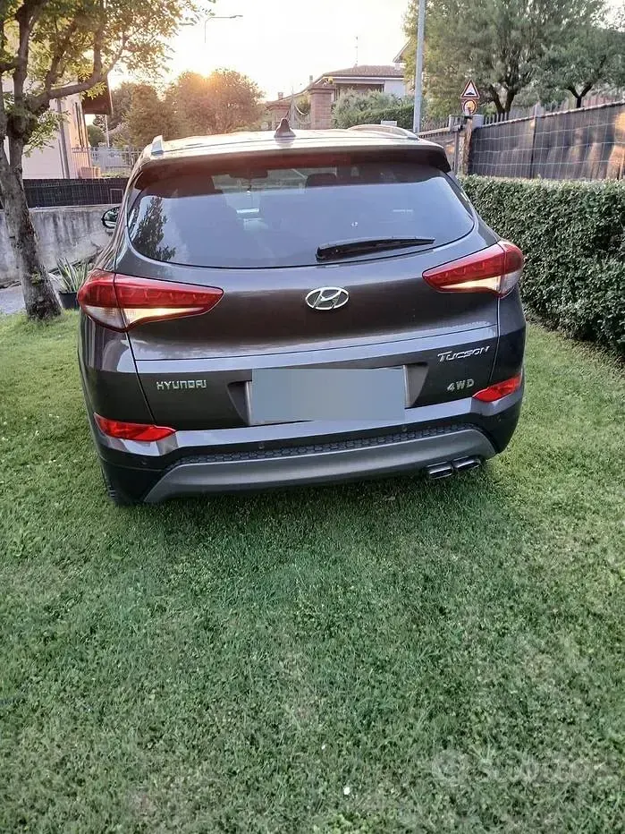 Usata Hyundai Tucson 136 CV (100 kW) 2017 Grigio SUV