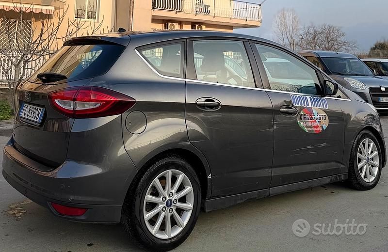 Usata Ford C-MAX Titanium 120 CV (88 kW) 2016 Grigio Monovolume