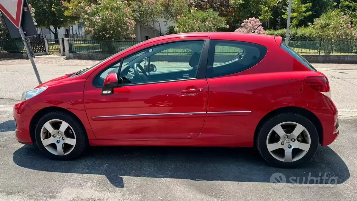 Usata Peugeot 207 95 CV (69 kW) 2011 Rosso Berlina