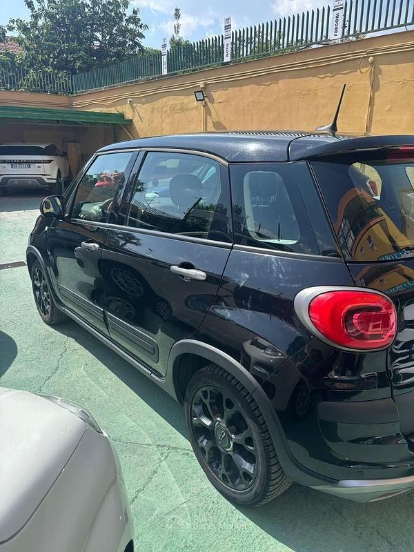 Begagnad Fiat 500L 95 HK (69 kW) 2021 Svart Minibuss