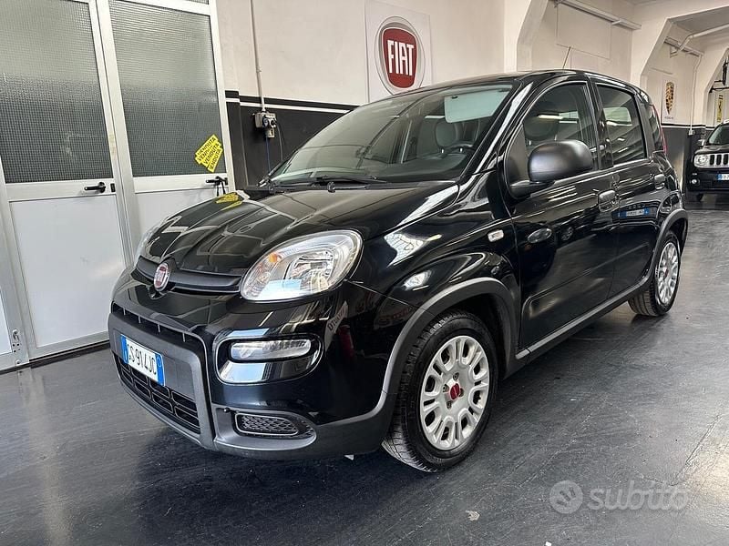 Nero Usata 2024 Fiat Panda Cross Cross Due volumi | 10.900 € (Super prezzo) - Immagine 1/4