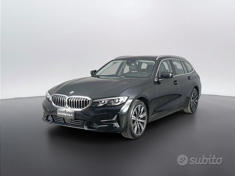 Usata BMW 320e Luxury Line 190 CV (139 kW) 2021 Nero Station wagon