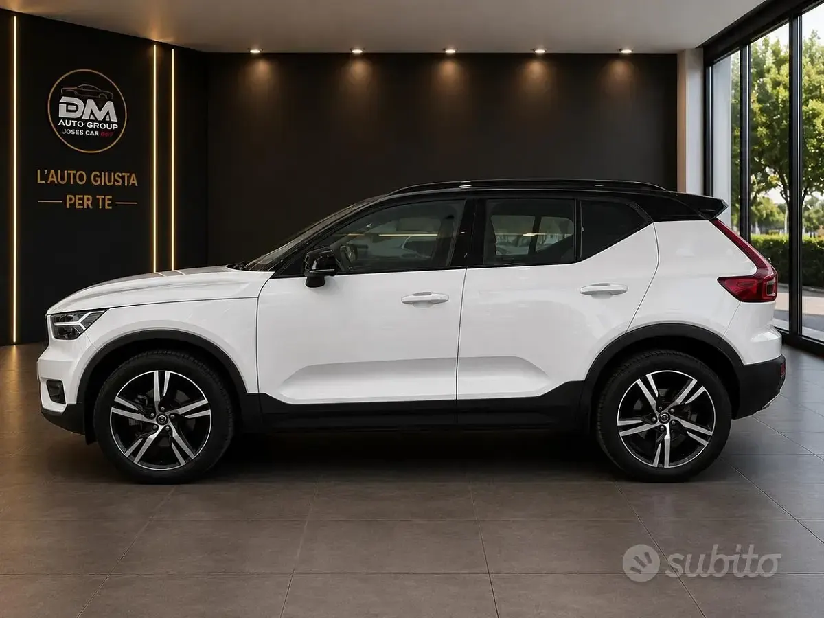 Usata Volvo XC40 R-Design 150 CV (110 kW) 2020 Bianco SUV
