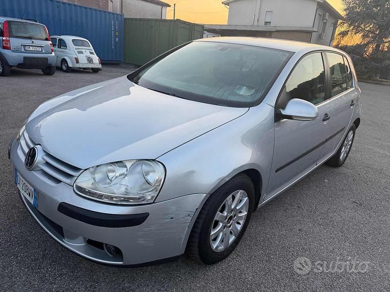 Usata VW Golf IV Comfortline 104 CV (76 kW) 2004 Grigio Berlina
