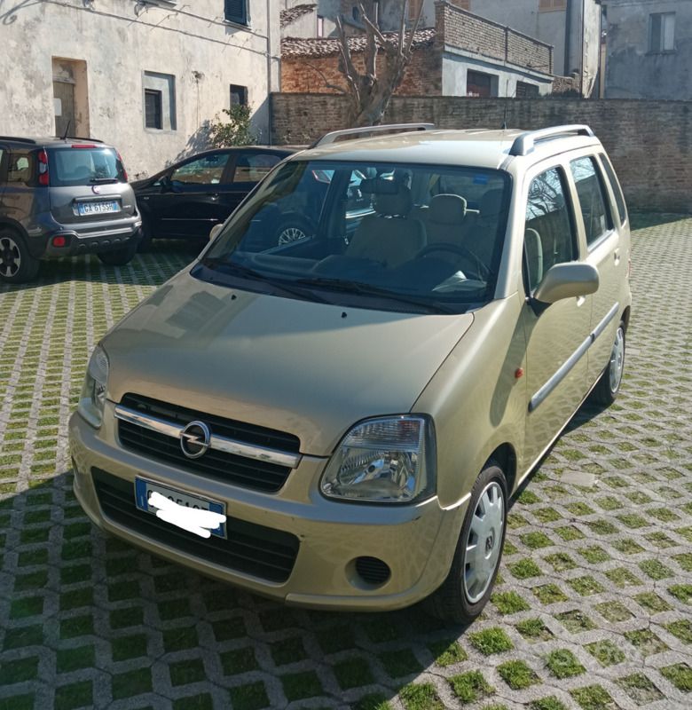 Giallo Usata 2005 Opel Agila Due volumi | 1800 € (Ottimo prezzo) - Immagine 1/4